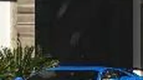 豪斯德比较量中豪哥肌肉抽筋离场，出战与否待比赛前夕揭晓