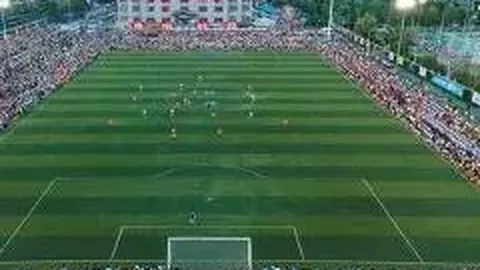 36岁窦骁婚后生活揭示：财富并非万能，娱乐圈男星需深思